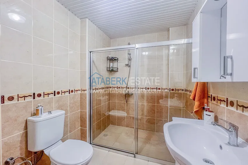 Kupuj  Apartament z dwiema sypialniami z nowymi meblami i przeszklonym balkonem w Mahmutlar 23 