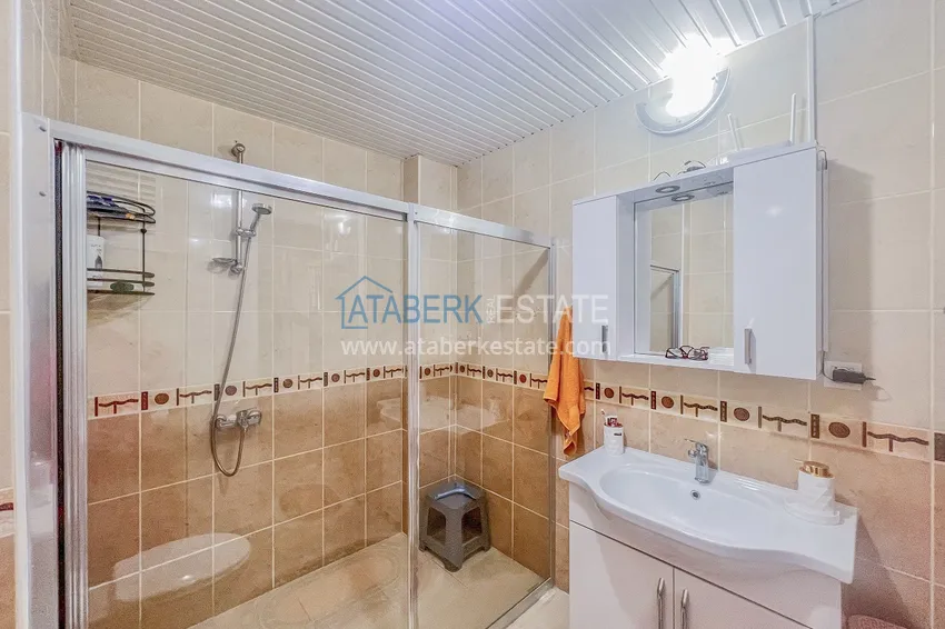 Kupuj  Apartament z dwiema sypialniami z nowymi meblami i przeszklonym balkonem w Mahmutlar 24 