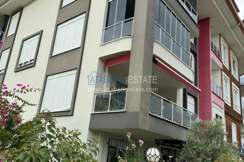 Apartament w centrum Alanyi z oddzielnymi meblami kuchennymi i widokiem na góry  2 