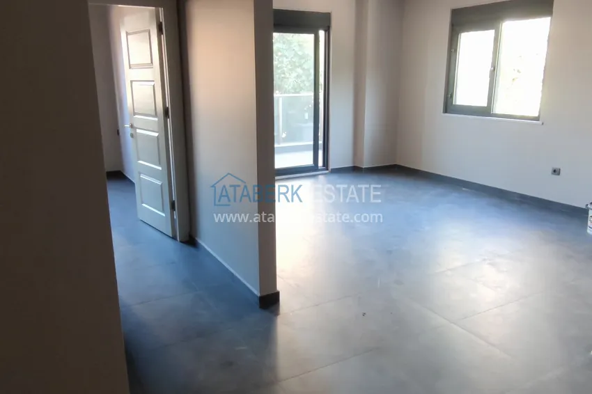 Kupuj  Apartament 1+1 w nowym kompleksie butikowym w centrum Alanyi, plaża Kleopatra 3 