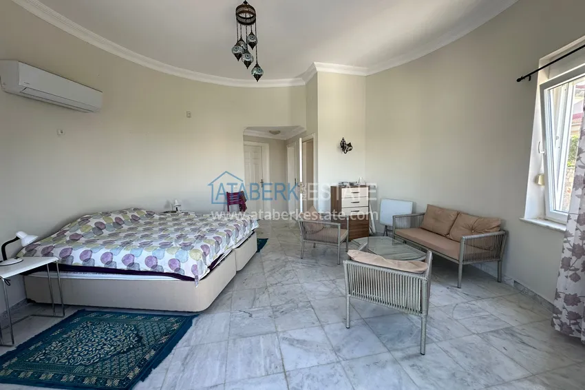 Kupuj  3+1 umeblowana willa w przytulnym kompleksie domków letniskowych — Alanya, dzielnica Kargicak 32 