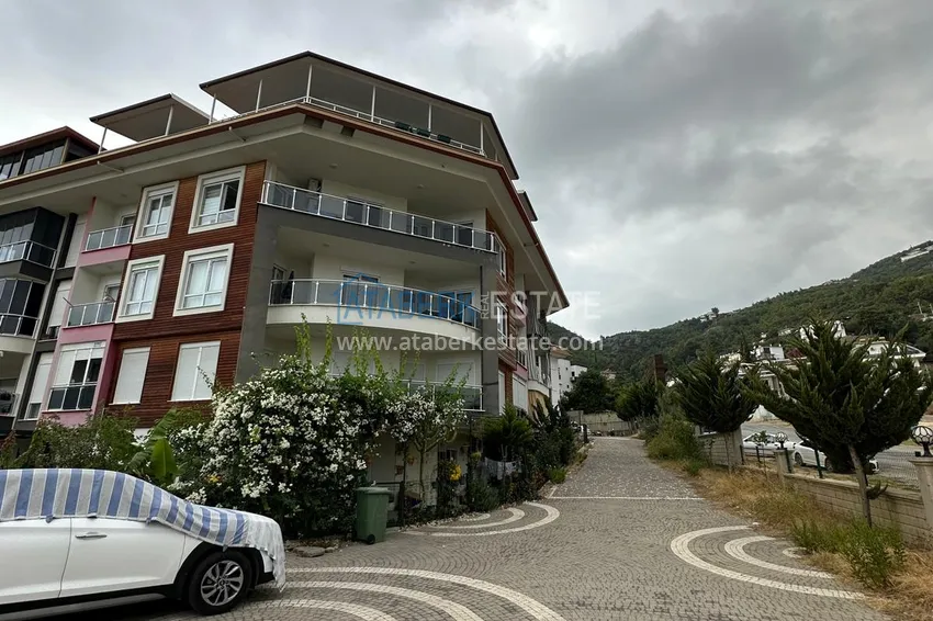 Apartament w centrum Alanyi z oddzielnymi meblami kuchennymi i widokiem na góry  3 