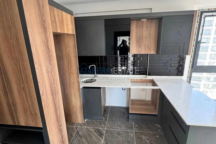 Kupuj  Dobrze wykończony apartament z jedną sypialnią w Mersin, dzielnica Teje 3 