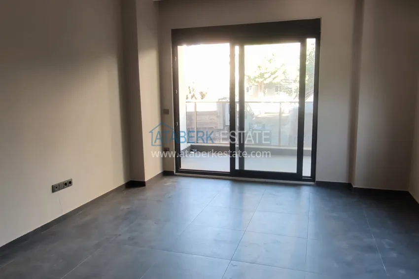 Kupuj  Apartament 1+1 w nowym kompleksie butikowym w centrum Alanyi, plaża Kleopatra 4 