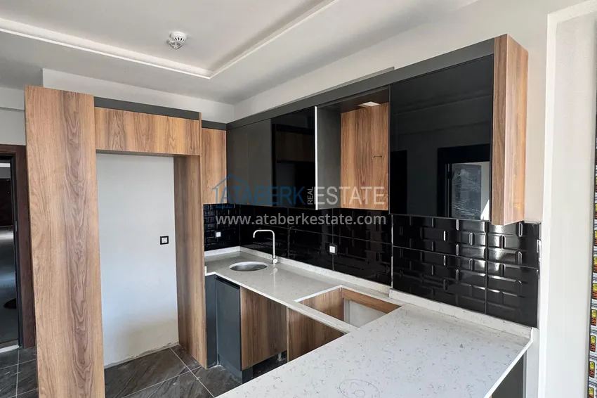 Kupuj  Dobrze wykończony apartament z jedną sypialnią w Mersin, dzielnica Teje 4 