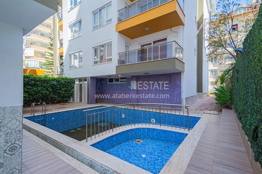 Nieruchomość na zezwolenie na pobyt. Umeblowany apartament z oddzielną kuchnią - centrum Alanya, dzielnica Kleopatra 6 