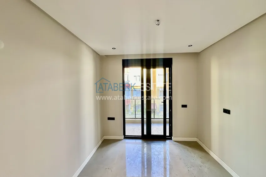 Kupuj  Apartament z jedną sypialnią w centrum Alanyi, zaledwie 370 metrów od plaży Cleopatra 6 