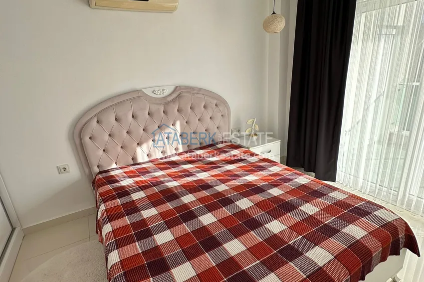Kupuj 1+1 umeblowany apartament z widokiem na góry, centrum Alanya Plaża Kleopatra 6