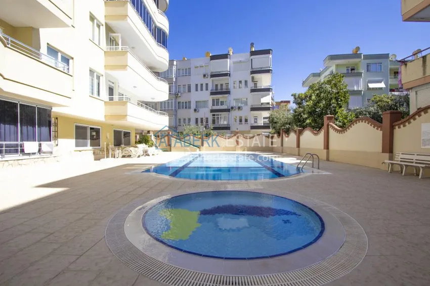 Apartament pod klucz 2+1 z przeszklonymi kormoranami i widokiem na morze w centrum Alanyi  10 
