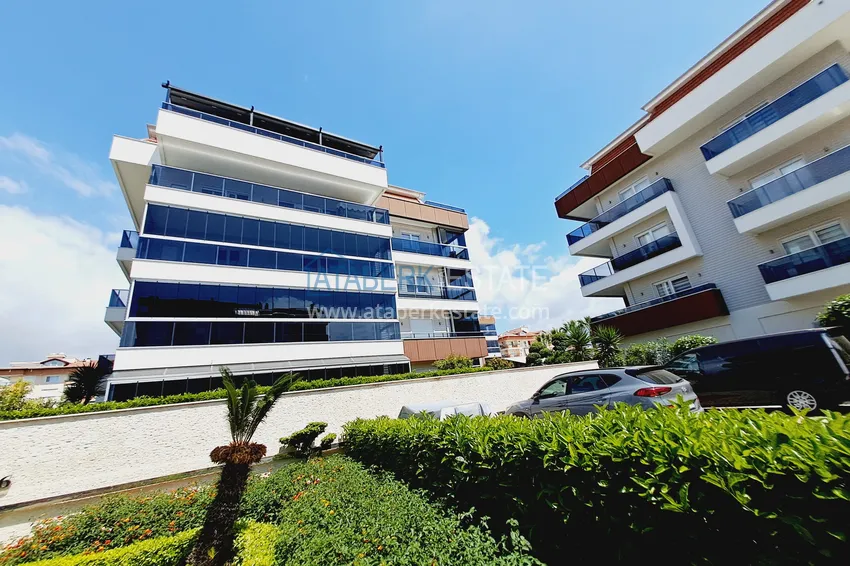Nieruchomość na zezwolenie na pobyt - Dwupoziomowy penthouse z meblami w Alanyi, dzielnica Oba 12 