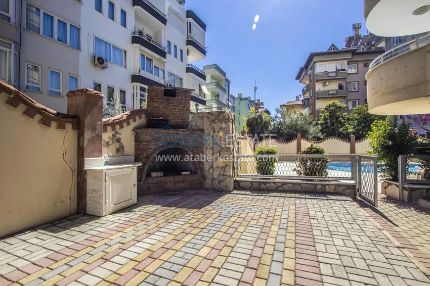Apartament pod klucz 2+1 z przeszklonymi kormoranami i widokiem na morze w centrum Alanyi  11 