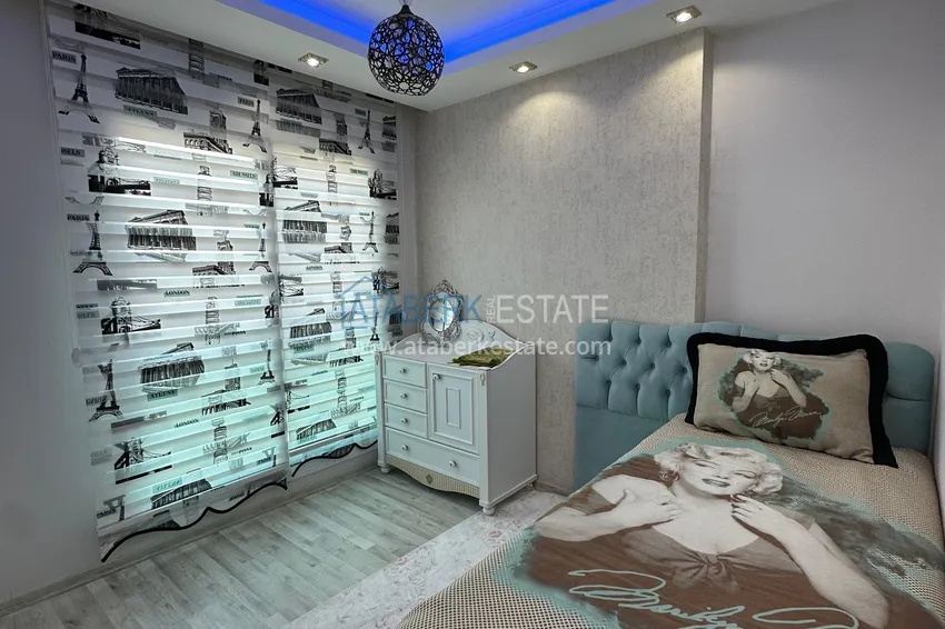 Kupuj  Stylowy penthouse z meblami i przeszklonym balkonem w dzielnicy Teje, Mersin 11 
