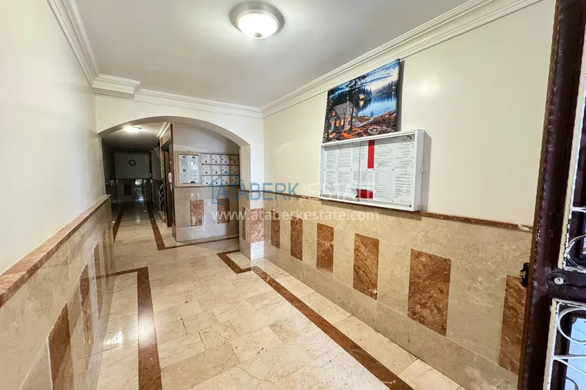 Apartament w Mahmutlar częściowo umeblowany z przeszklonym balkonem i widokiem na morze 13 