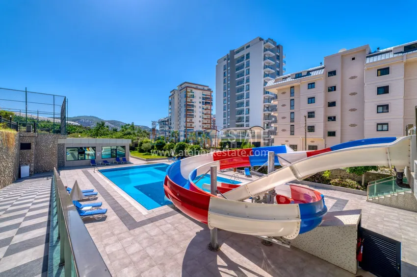 Apartament pod klucz z dwiema sypialniami w Mahmutlar w nowoczesnym kompleksie 13 