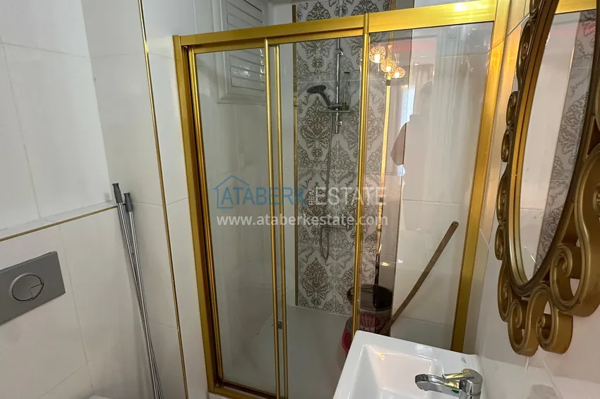 Kupuj  Stylowy penthouse z meblami i przeszklonym balkonem w dzielnicy Teje, Mersin 13 