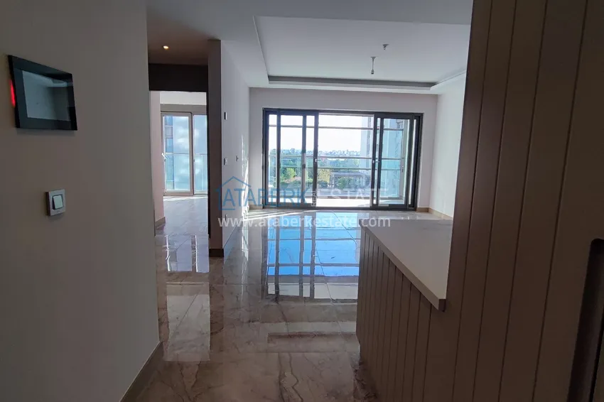 Kupuj  Apartament z oddzielną kuchnią, garderobą i przeszklonym balkonem w Antalya, Kepez 1 