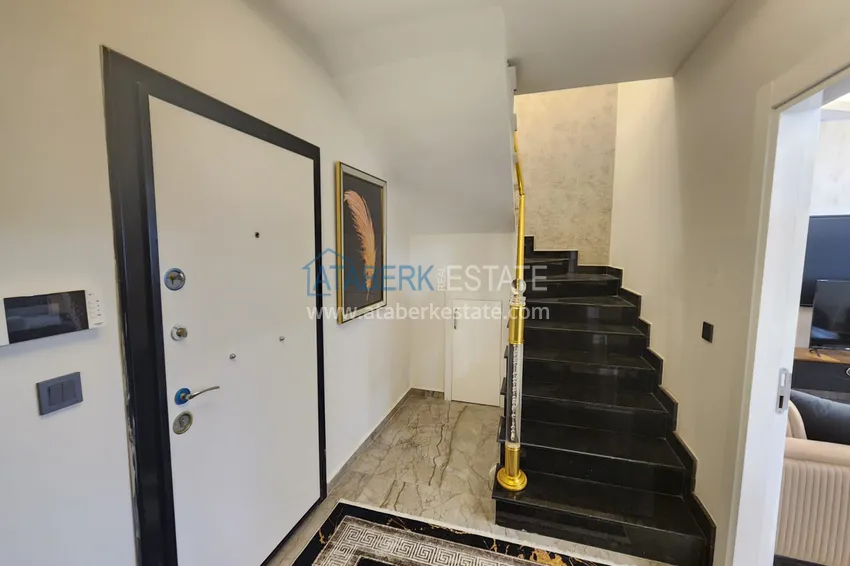 Kupuj  Penthouse z luksusowymi meblami w nowoczesnym kompleksie — Alanya, dzielnica Mahmutlar 1 
