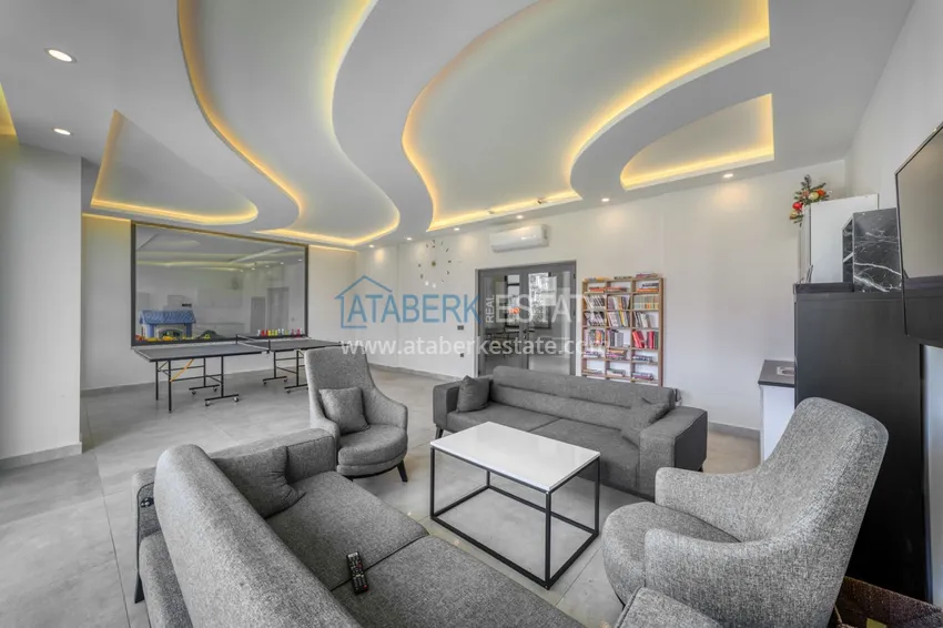 Apartament pod klucz z dwiema sypialniami w Mahmutlar w nowoczesnym kompleksie 21 
