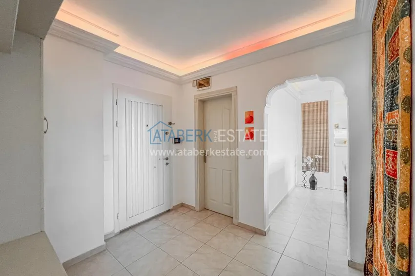 Kupuj  Apartament 2+1 z meblami, widokiem na góry i morze — Alanya, dzielnica Mahmutlar 2 
