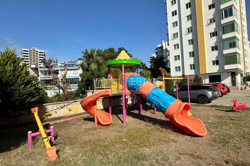Stylowy penthouse z meblami i przeszklonym balkonem w dzielnicy Teje, Mersin 3 