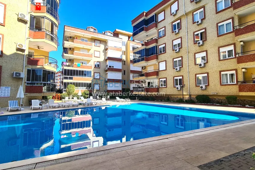 Apartament 2+1 z meblami i przeszklonym balkonem zaledwie 300 metrów od morza, dzielnica Oba - Alanya 3 