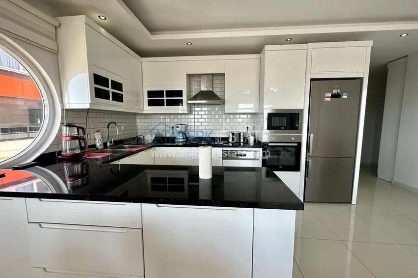 Kupuj  Dwupoziomowy penthouse z widokiem na morze w ultra-luksusowym kompleksie w dzielnicy Alanya Kestel 4 