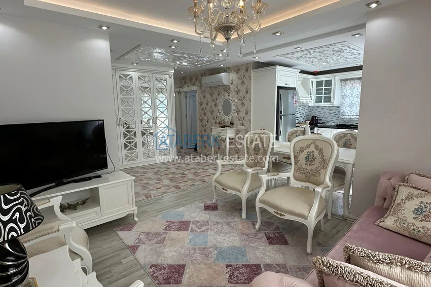 Kupuj  Stylowy penthouse z meblami i przeszklonym balkonem w dzielnicy Teje, Mersin 4 