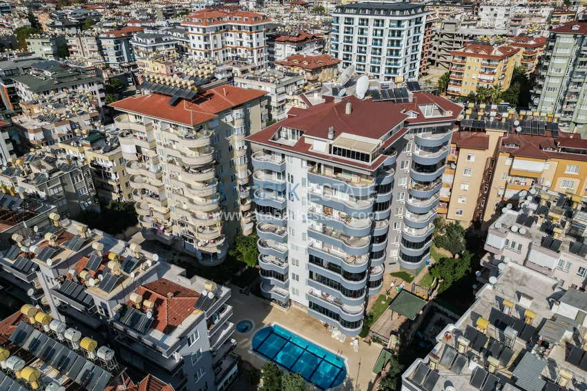 Apartament pod klucz 2+1 z przeszklonymi kormoranami i widokiem na morze w centrum Alanyi  4 