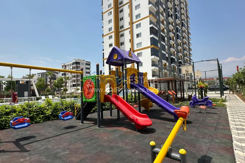 Jednopokojowy apartament z nowymi meblami, oddzielną kuchnią i 2 balkonami w Mersin, Tomyuk  7 