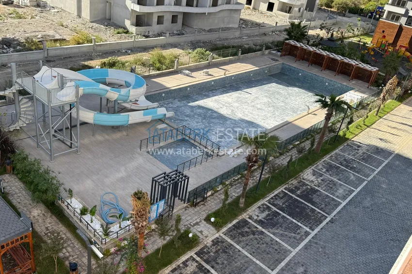 Gotowy trzypokojowy penthouse w Mersin, Arpachbakhshish 5 