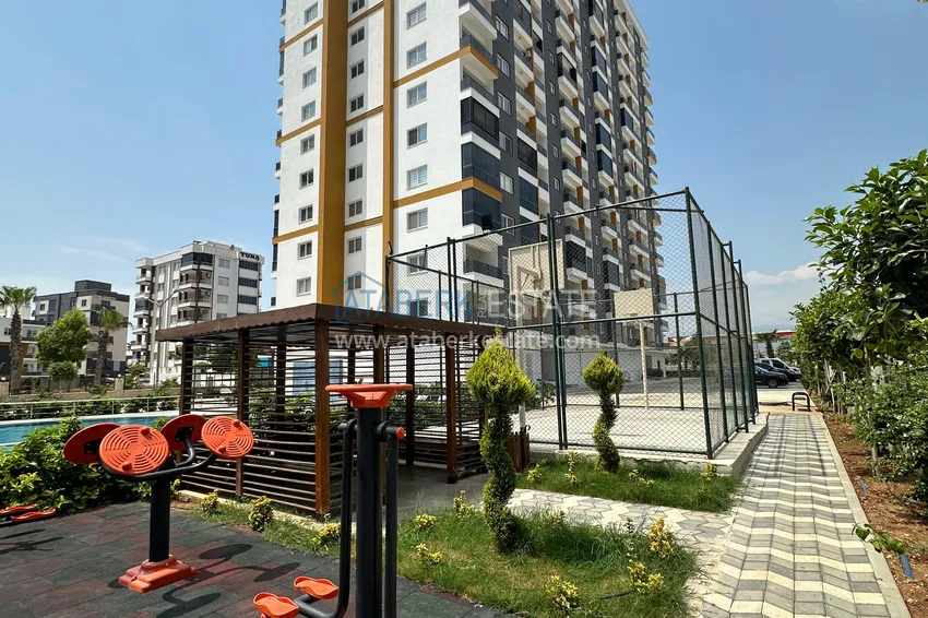 Jednopokojowy apartament z nowymi meblami, oddzielną kuchnią i 2 balkonami w Mersin, Tomyuk  8 