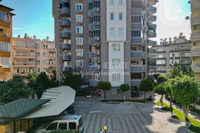 Apartament pod klucz 2+1 z przeszklonymi kormoranami i widokiem na morze w centrum Alanyi  6 