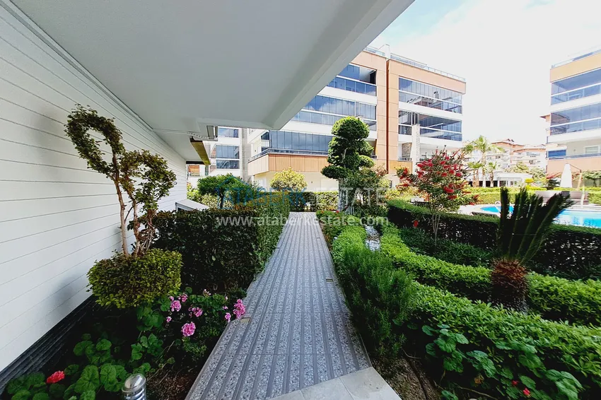 Nieruchomość na zezwolenie na pobyt - Dwupoziomowy penthouse z meblami w Alanyi, dzielnica Oba 7 