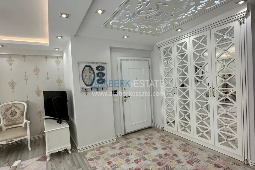 Kupuj  Stylowy penthouse z meblami i przeszklonym balkonem w dzielnicy Teje, Mersin 7 