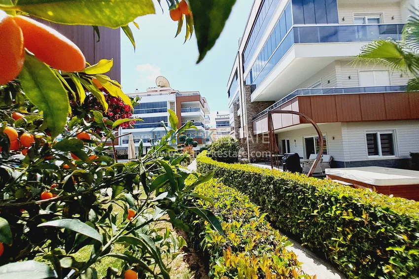Nieruchomość na zezwolenie na pobyt - Dwupoziomowy penthouse z meblami w Alanyi, dzielnica Oba 8 