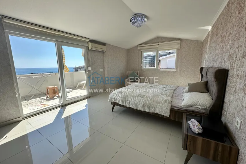 Kupuj  Dwupoziomowy penthouse z widokiem na morze w ultra-luksusowym kompleksie w dzielnicy Alanya Kestel 11 
