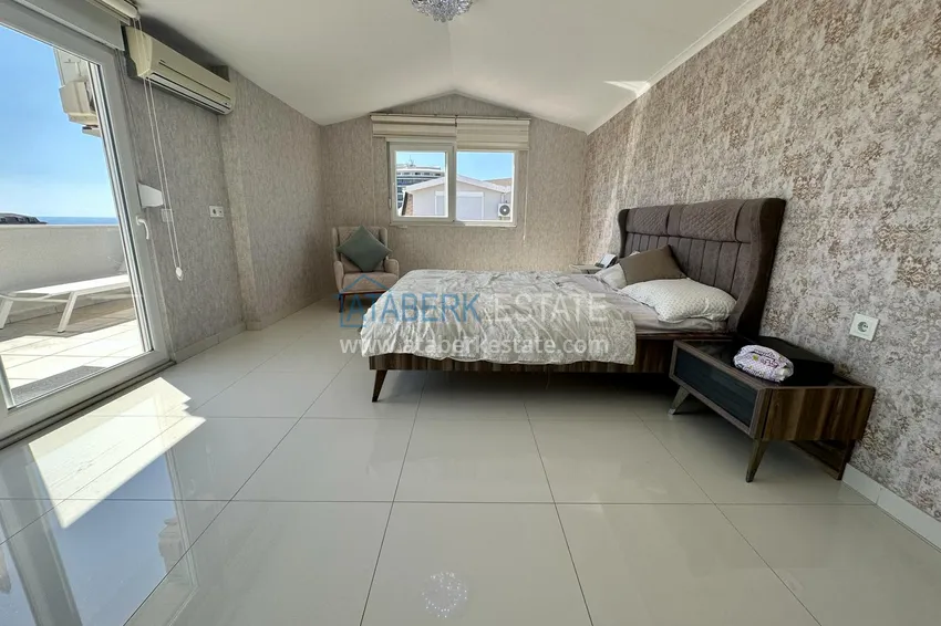 Kupuj  Dwupoziomowy penthouse z widokiem na morze w ultra-luksusowym kompleksie w dzielnicy Alanya Kestel 12 