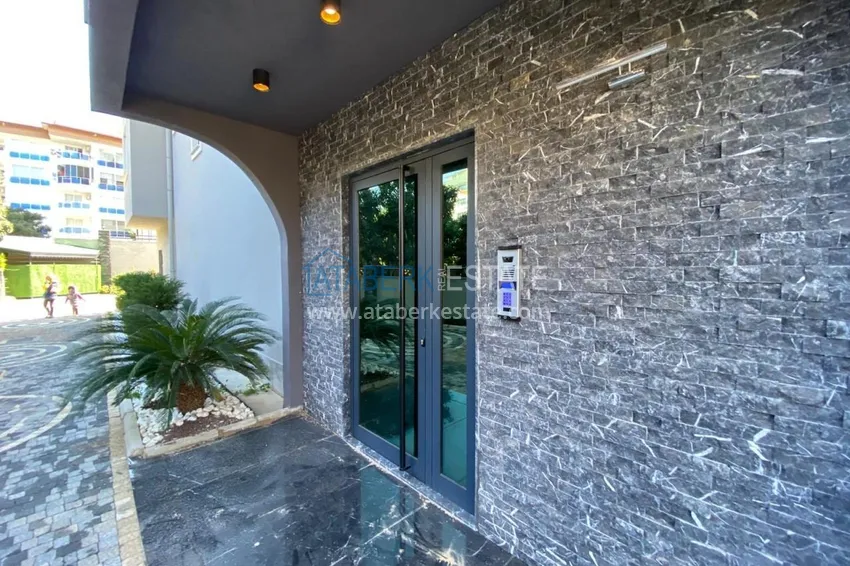 Apartament 1+1 z meblami i przeszklonym balkonem, dzielnica Oba — Alanya 9 