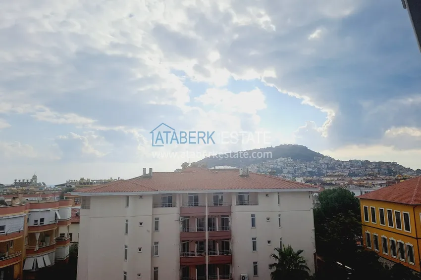 Kupuj  Umeblowane mieszkanie z ogrzewaniem grzejnikowym w centrum Alanyi 12 