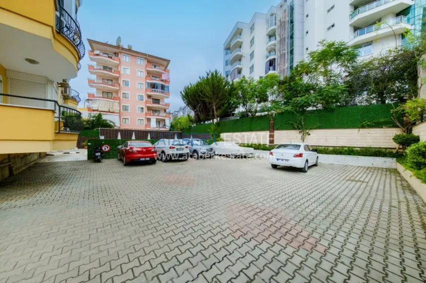 Nieruchomość na zezwolenie na pobyt w centrum Alanyi, Trzypokojowe mieszkanie z meblami  13 