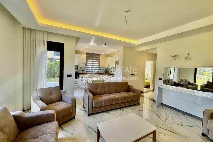Kupuj  Dwupoziomowa willa bliźniacka z meblami i ogrodem w Kargicak, Alanya 3 