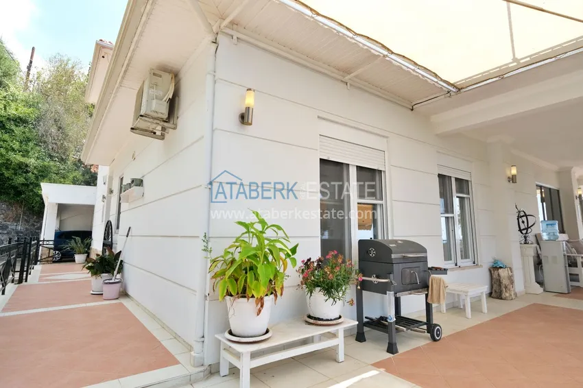 Wspaniała prywatna willa z panoramicznym widokiem i bungalowem gościnnym w Kestel, Alanya 16 