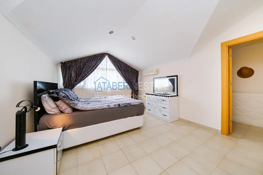 Kupuj  Przestronny, umeblowany duplex z widokiem w prestiżowej dzielnicy Alanyi - Bektash 19 