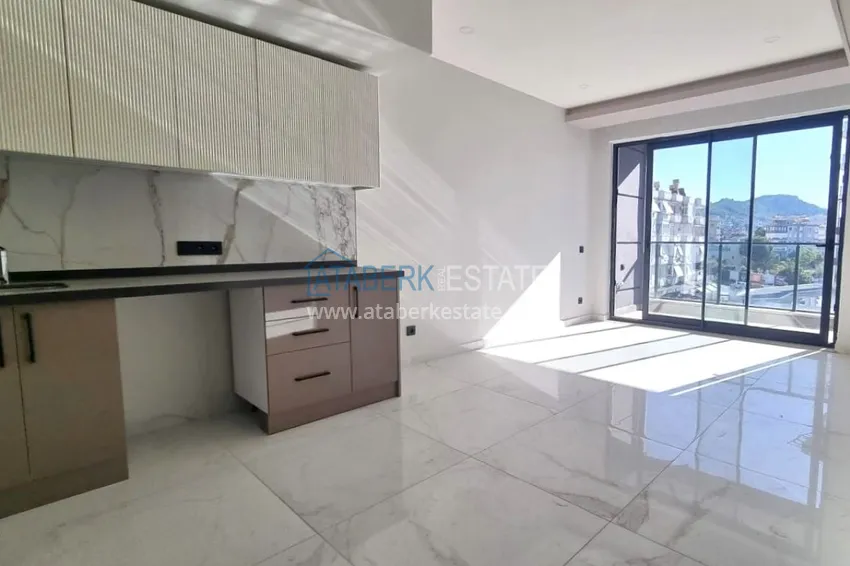 Kupuj  Główna nieruchomość w Alanyi! Apartament z jedną sypialnią z pięknym wykończeniem  1 