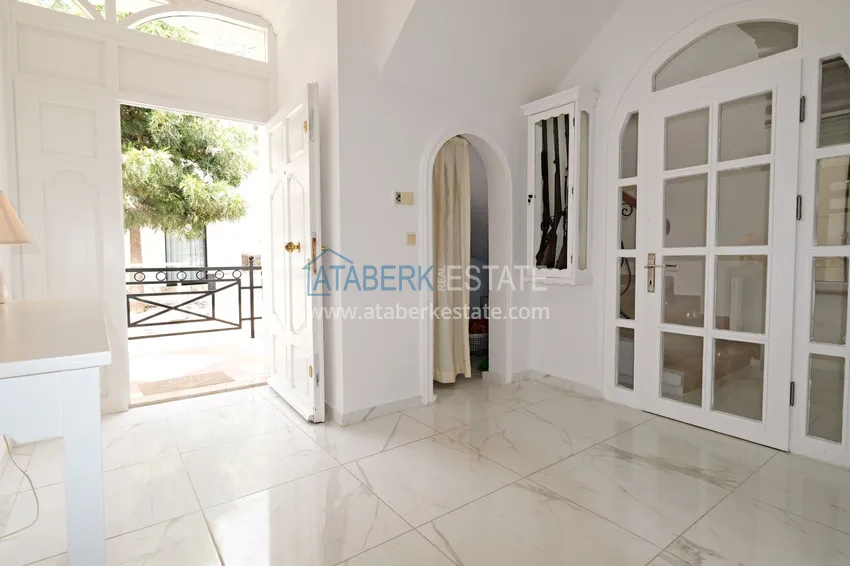 Kupuj  Wspaniała prywatna willa z panoramicznym widokiem i bungalowem gościnnym w Kestel, Alanya 1 