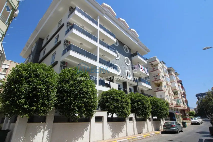 Nieruchomość na zezwolenie na pobyt. Apartament pod klucz 1+1 w centrum Alanyi — Plaża Kleopatra 1 