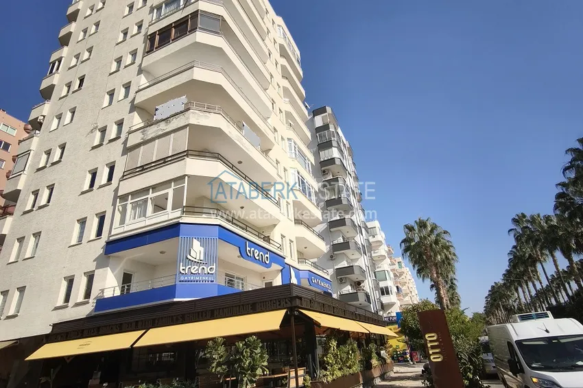 Mieszkanie liniowe 3+1 po kapitalnych naprawach na pierwszej linii — Mersin, dzielnica Jenisehir 2 