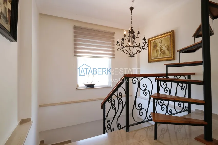 Kupuj  Wspaniała prywatna willa z panoramicznym widokiem i bungalowem gościnnym w Kestel, Alanya 27 