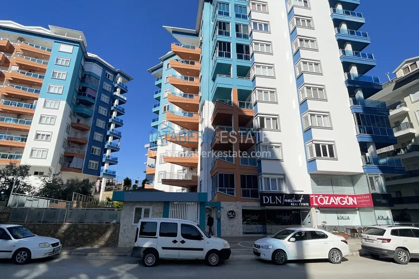 Apartament 1+1 z meblami i widokiem na góry, dzielnica Tosmur — Alanya 2 