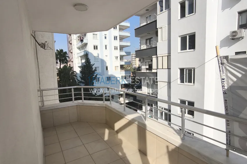 Kupuj  Mieszkanie liniowe 3+1 po kapitalnych naprawach na pierwszej linii — Mersin, dzielnica Jenisehir 34 
